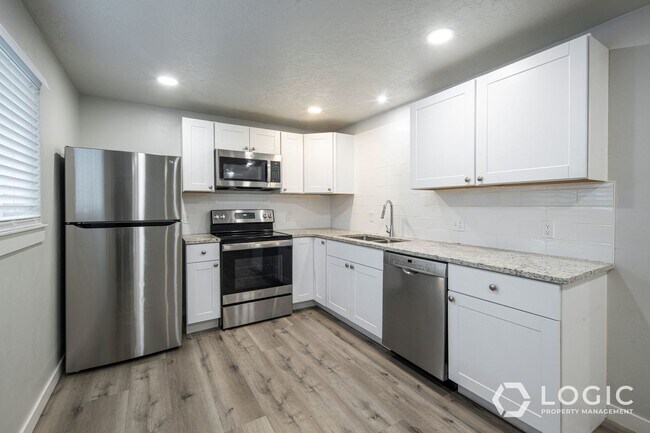 Building Photo - 138 S 300 W