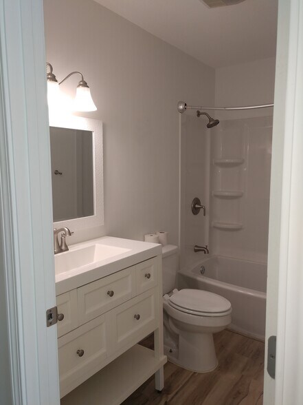 Bath - 2510 W 9th St