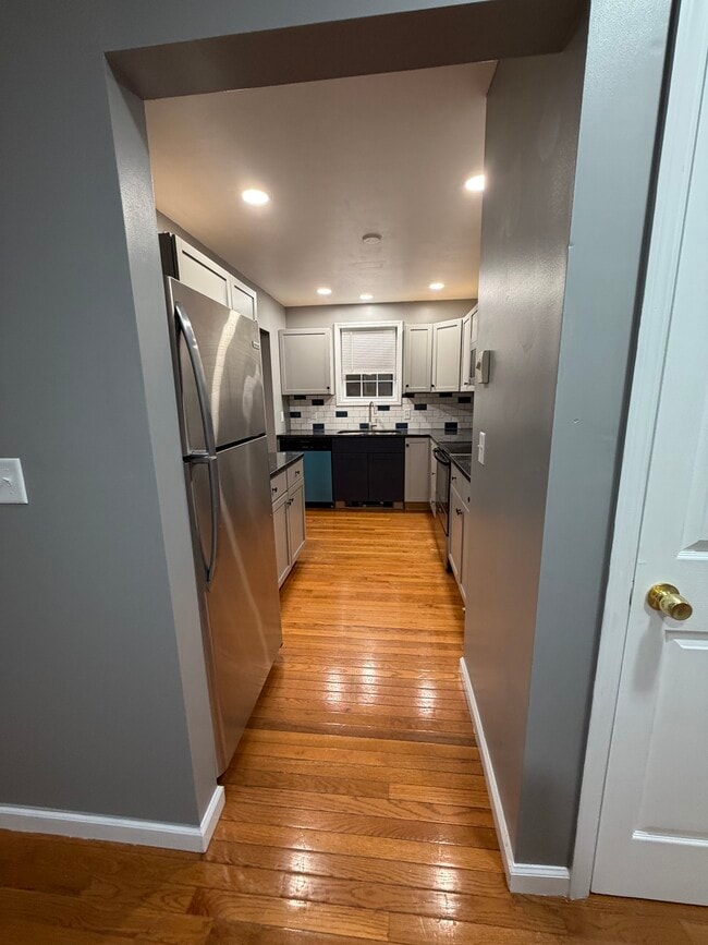 Building Photo - 504 2nd St