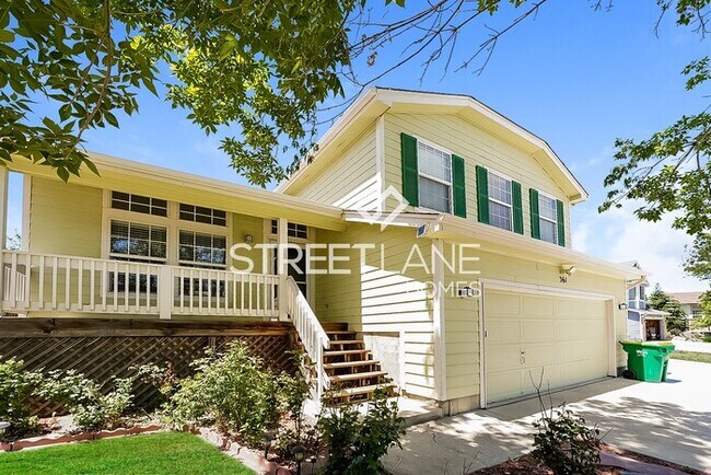 Building Photo - REDUCED!