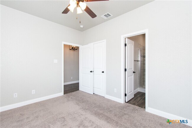 Building Photo - 7506 Hickman St