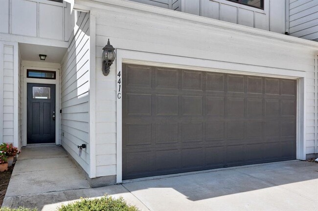 Building Photo - 441 Fieldwood Dr