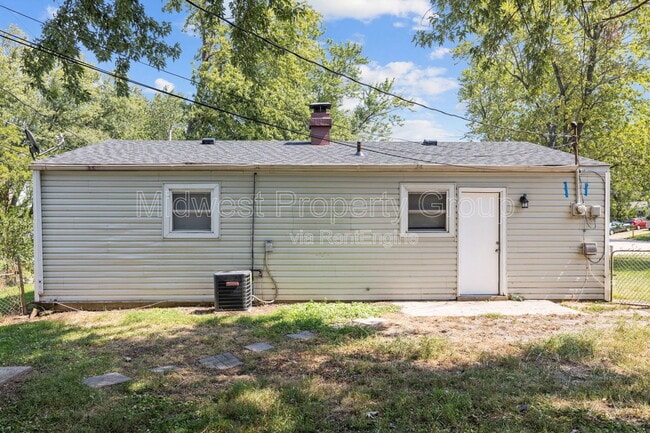 Building Photo - 5 Boles Ave