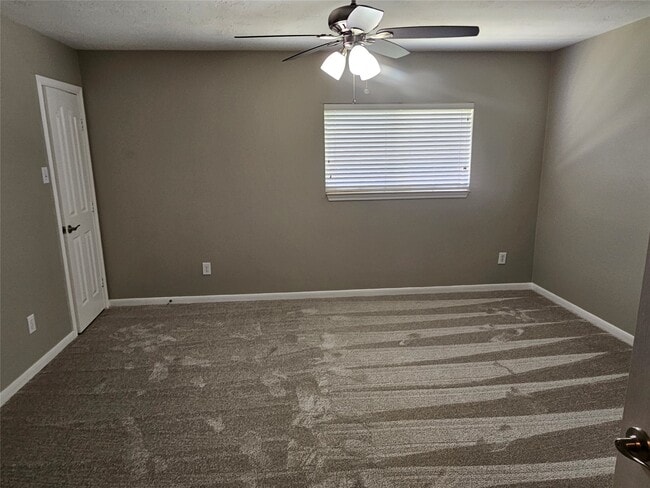 Building Photo - 9506 Rustic Gate Rd