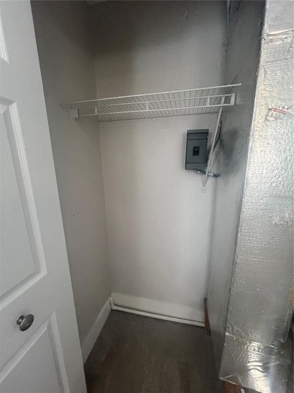 Building Photo - 322 Lasayette Dr NE