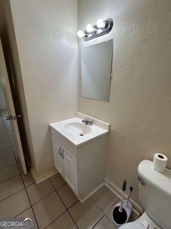 Building Photo - 130 Candler Ct