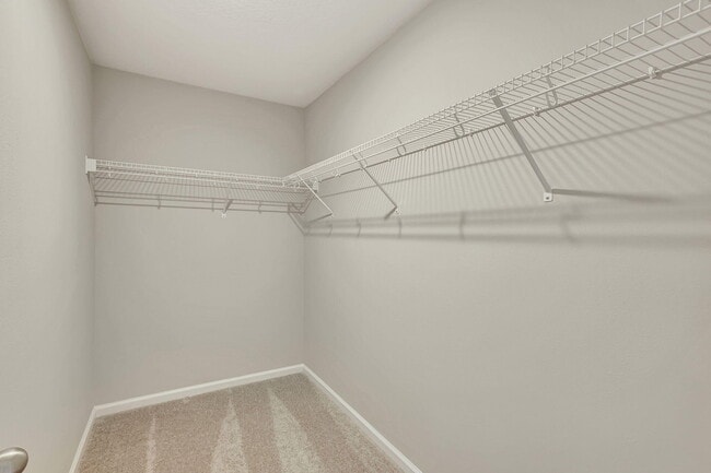 Building Photo - 5694 SE Edgewater Cir