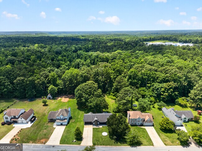 Building Photo - 11525 Matthews Trail