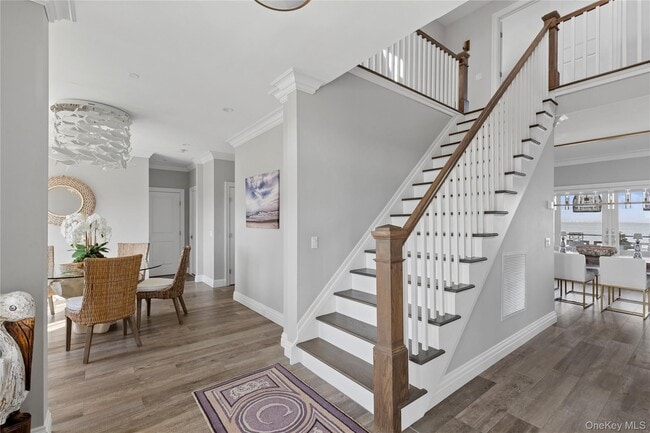 Building Photo - 39 Shinnecock Rd