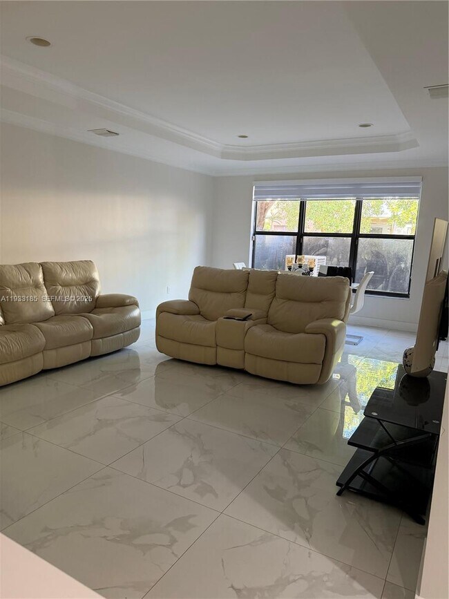 Building Photo - 8935 SW 228th Ln