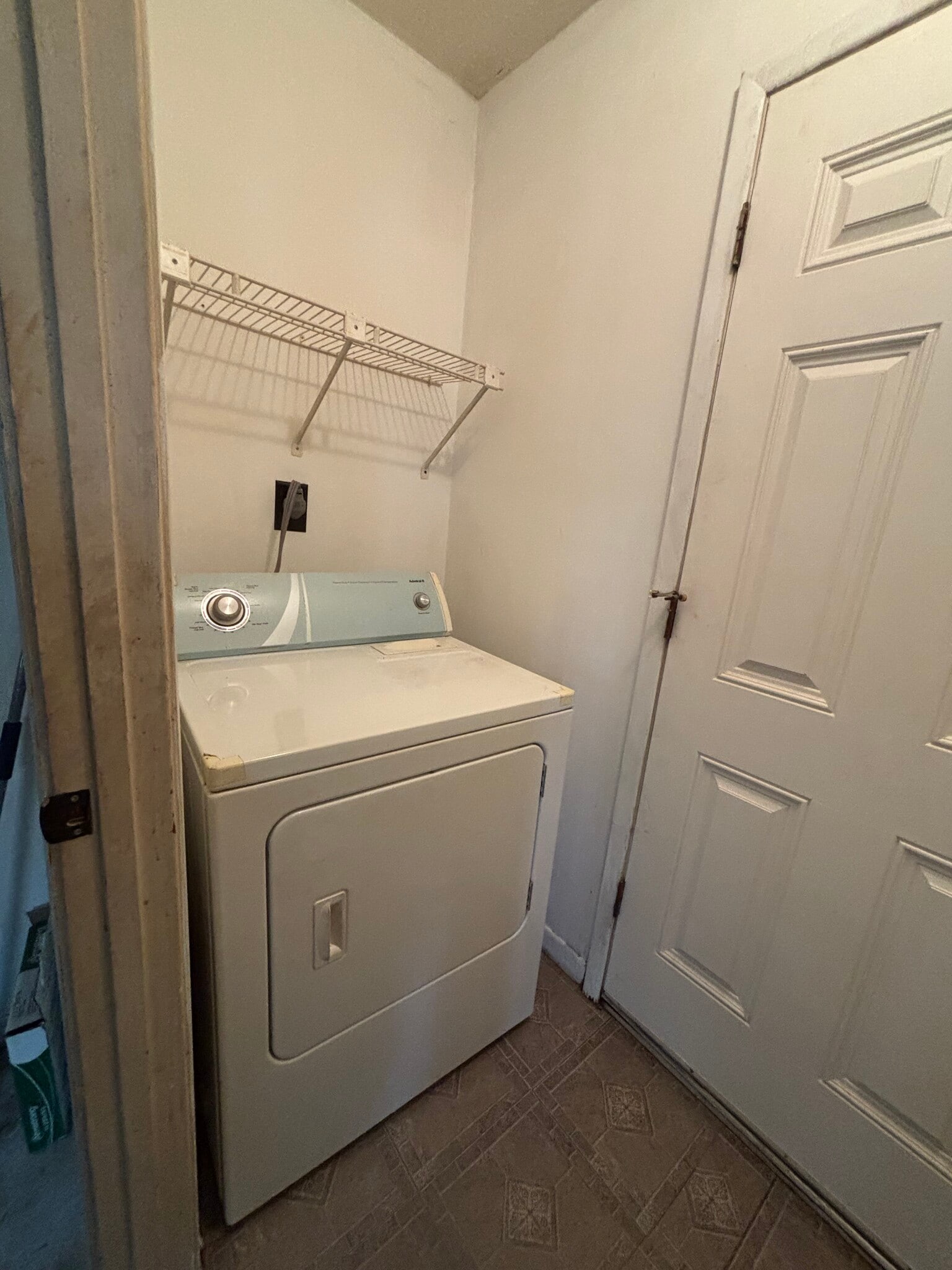 Building Photo - 929 Cypress Ave