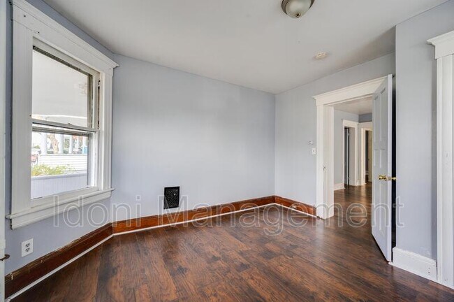 Building Photo - 76-78 Washington Terrace