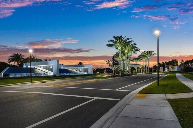 Building Photo - 8330 Essex Country Clb Dr