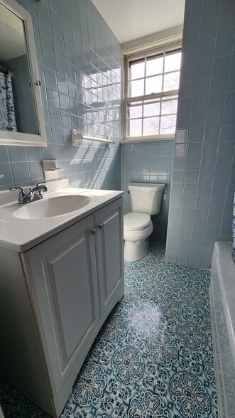 Bathroom - 95 W Ashland St