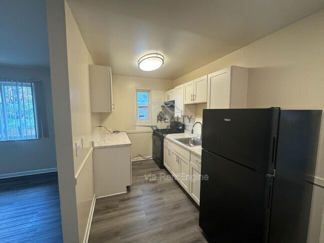 Building Photo - 14404 Gemstone Dr