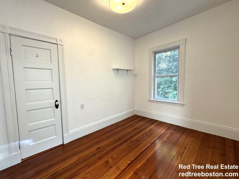 Building Photo - 67 Washburn Ave