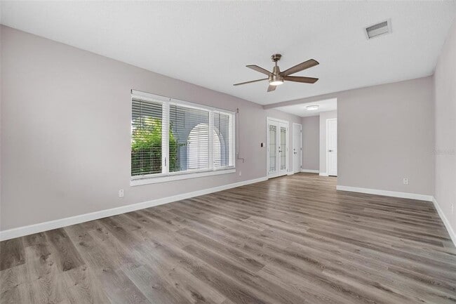 Building Photo - 5630 Venetian Blvd NE