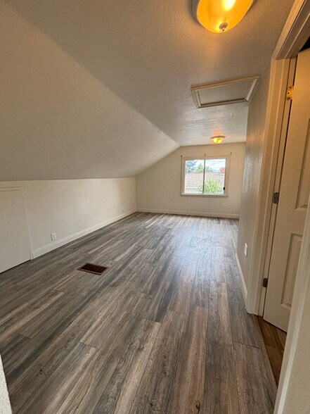 Building Photo - 233 N 900 W