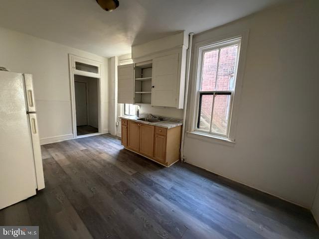 Building Photo - 347 E King St