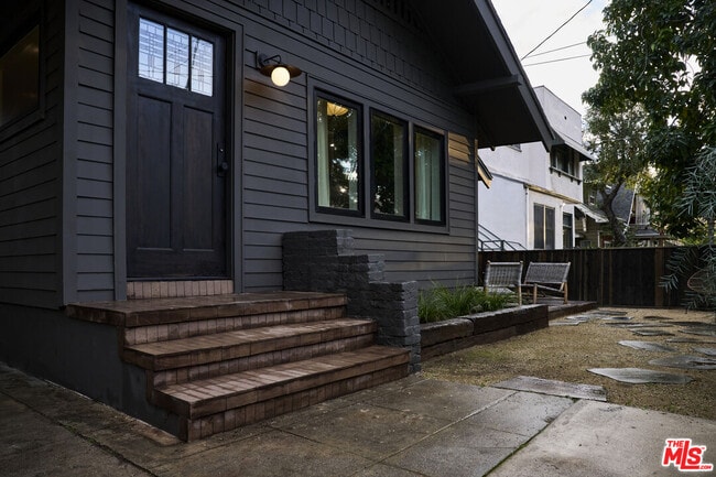 Building Photo - 5918 Monte Vista St