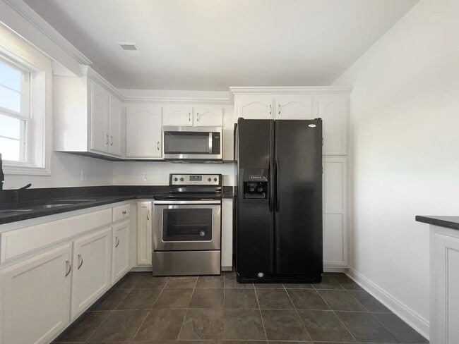 Building Photo - 1575 Cobra Ln