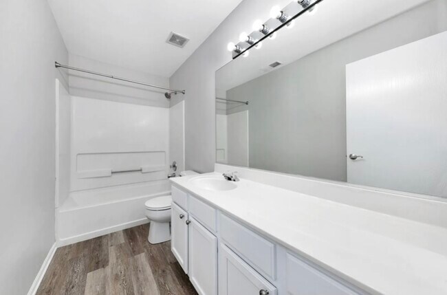 Building Photo - 2531 Bordeaux Ln