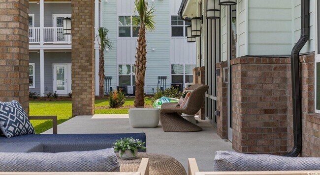 Building Photo - 5895 Arbor Isle Wy