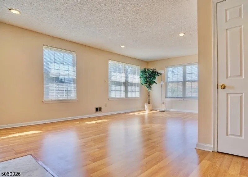 Living room - 47 Rutgers Dr