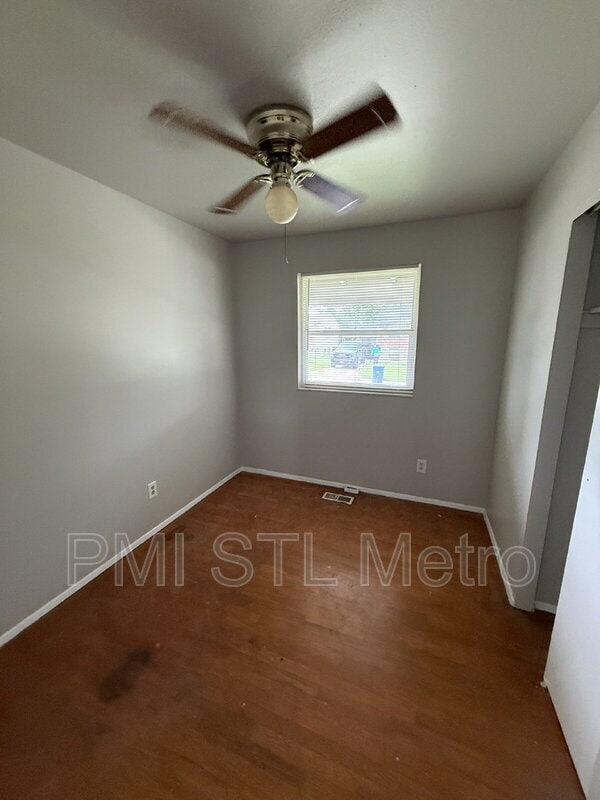 Building Photo - 10435 Castle Dr