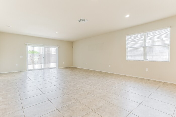 Building Photo - 1867 W Broadway Ave