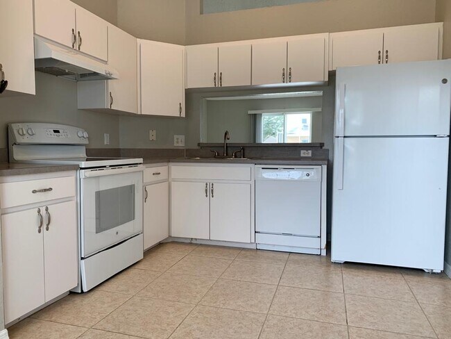 Building Photo - 6017 Live Oak Drive