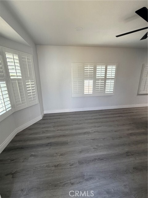 Building Photo - 2527 Senta Ave