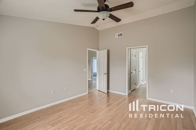 Building Photo - 7672 Habersham Dr