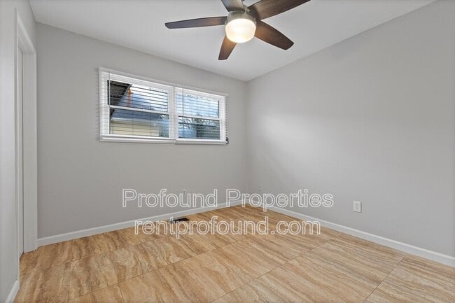 Building Photo - 3539 N Arlington Pl