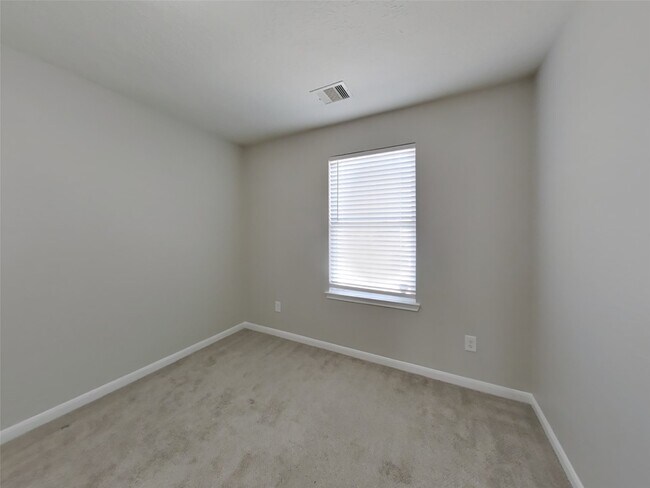 Building Photo - 19325 Cascade Green Ct