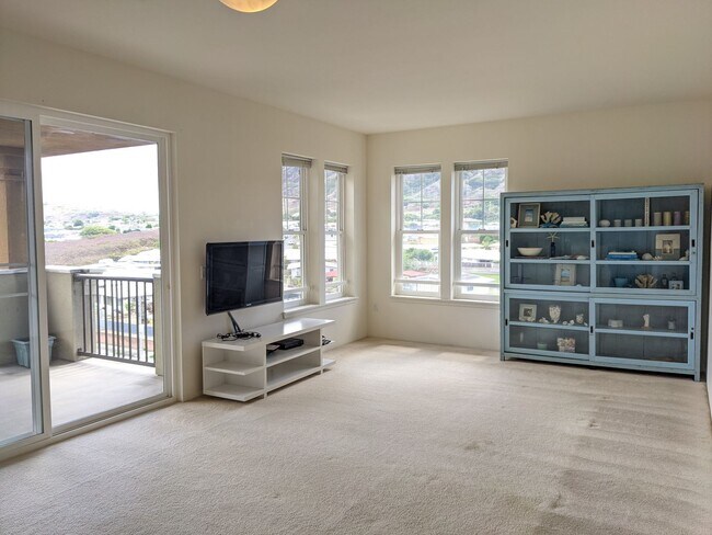 Building Photo - 1604