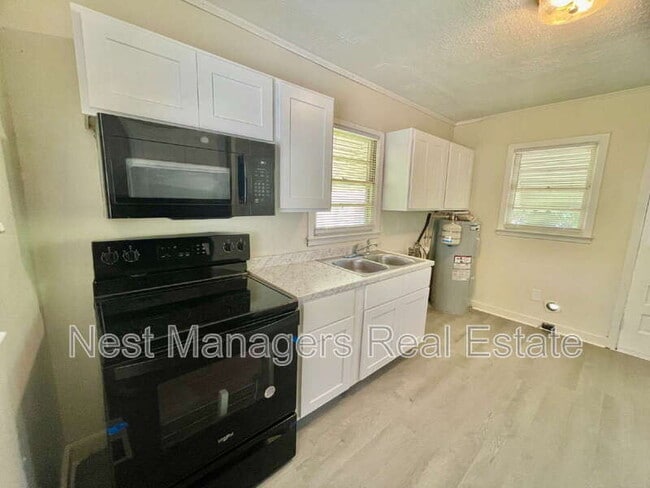 Building Photo - 218 Sedberry St