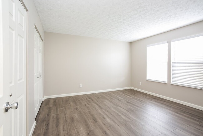 Building Photo - 6323 Pritchard Dr