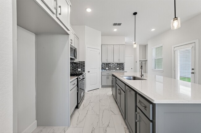 Building Photo - 3350 City Heart Ave