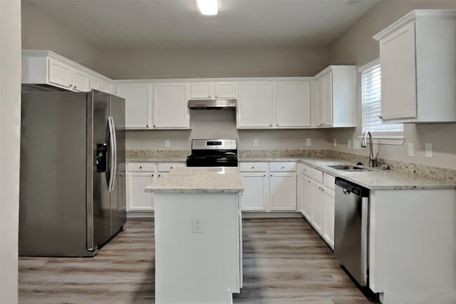 Building Photo - 3602 Windlewood Dr