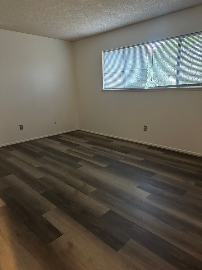 Building Photo - 2 Bedroom condo in SLO for rent