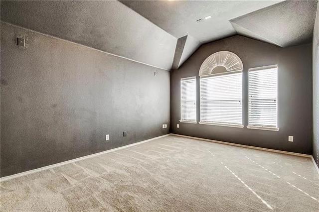 Building Photo - 5529 Crimson Oaks Dr
