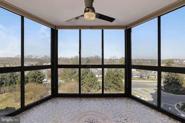 Building Photo - 3310 N Leisure World Blvd