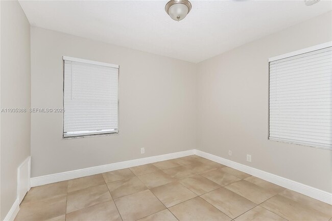 Building Photo - 17413 42nd Rd N