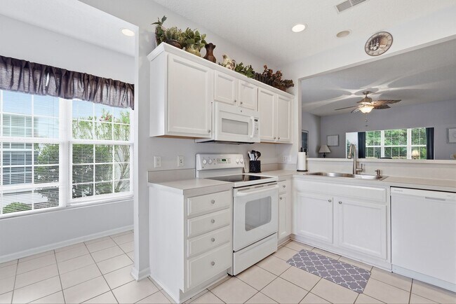 Building Photo - 149 Lazy Daisy Dr