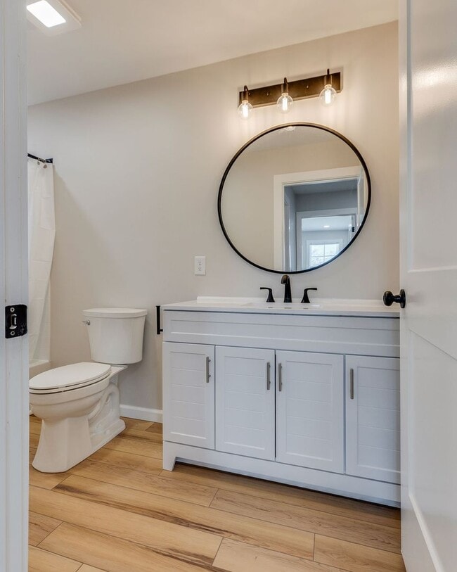 Building Photo - NEWLY BUILT 3 BED/2.5 BATH