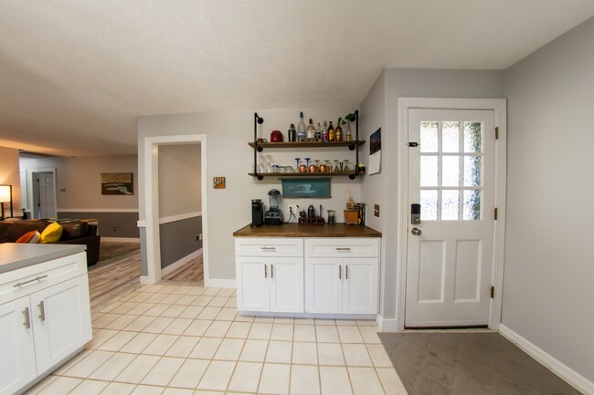 Building Photo - Barnards Landing Road | 3 bedrooms, 2 baths