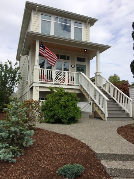Building Photo - 2726 Eldridge Ave