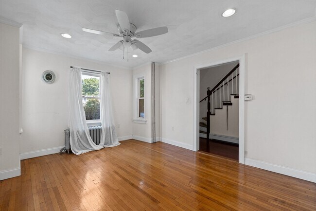 Building Photo - 42 Alden Pl