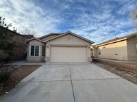 Building Photo - 3 bed 2 bath home